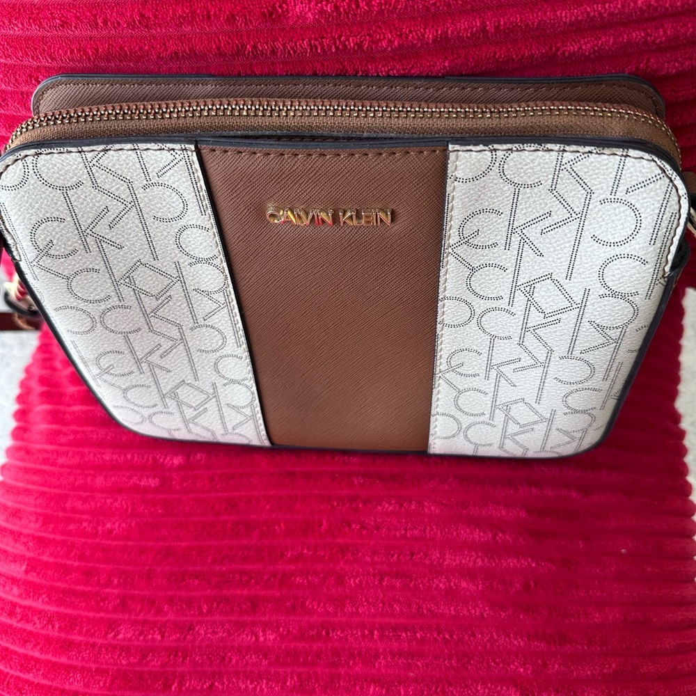 Calvin Klein Logo Patterned Bag in Brown and Cream Crossbody adjustable strap